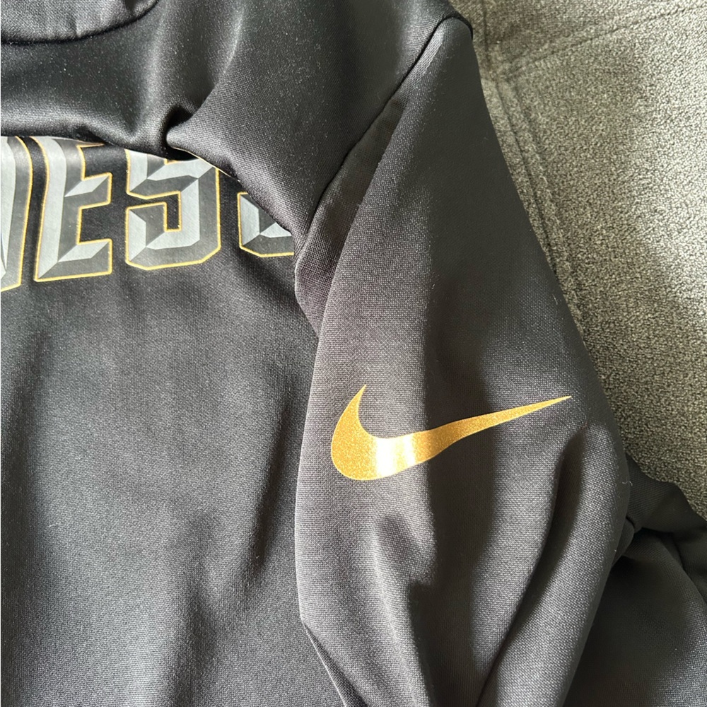 Nike Lebron James Witness Hoodie - Picture 3 of 5
